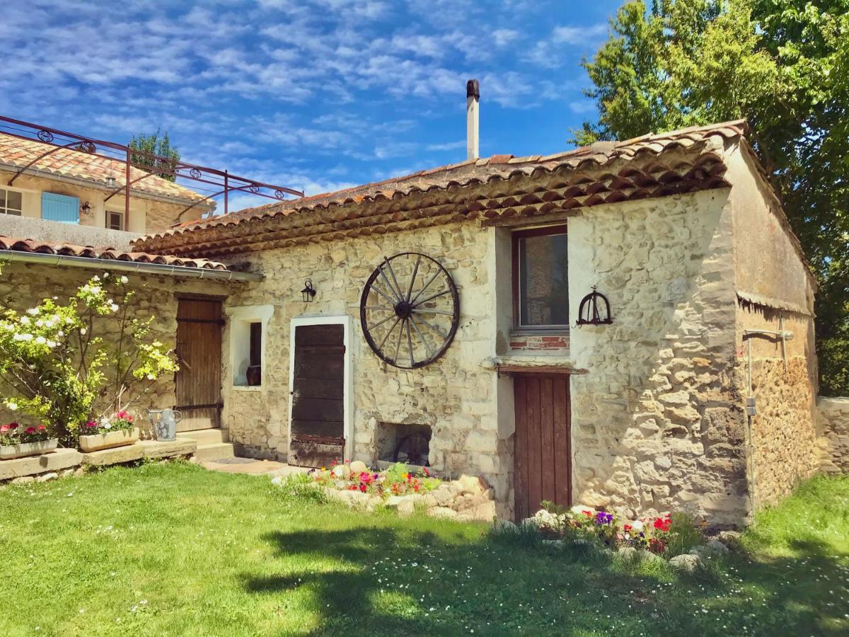 Domaine De La Brave Bed & Breakfast Pernes-les-Fontaines Bagian luar foto