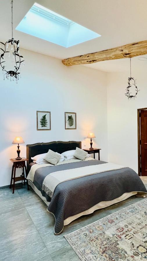 Domaine De La Brave Bed & Breakfast Pernes-les-Fontaines Bagian luar foto